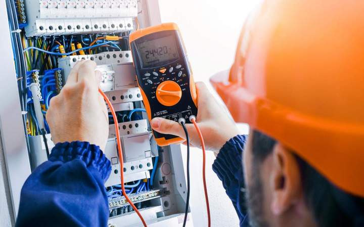 Une pose de tableau électrique selon les normes